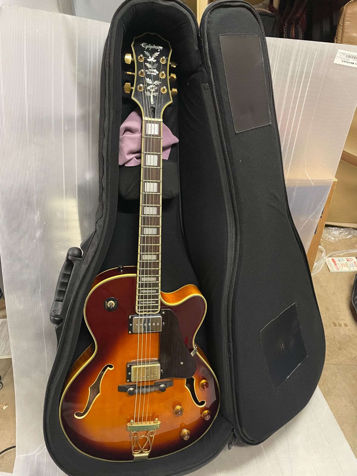 ⭐︎美品⭐︎Epiphone（エピフォン）ジョン・パスMODEL Epiphone（エピフォン）ジョン・パスMODEL - メルカリ
