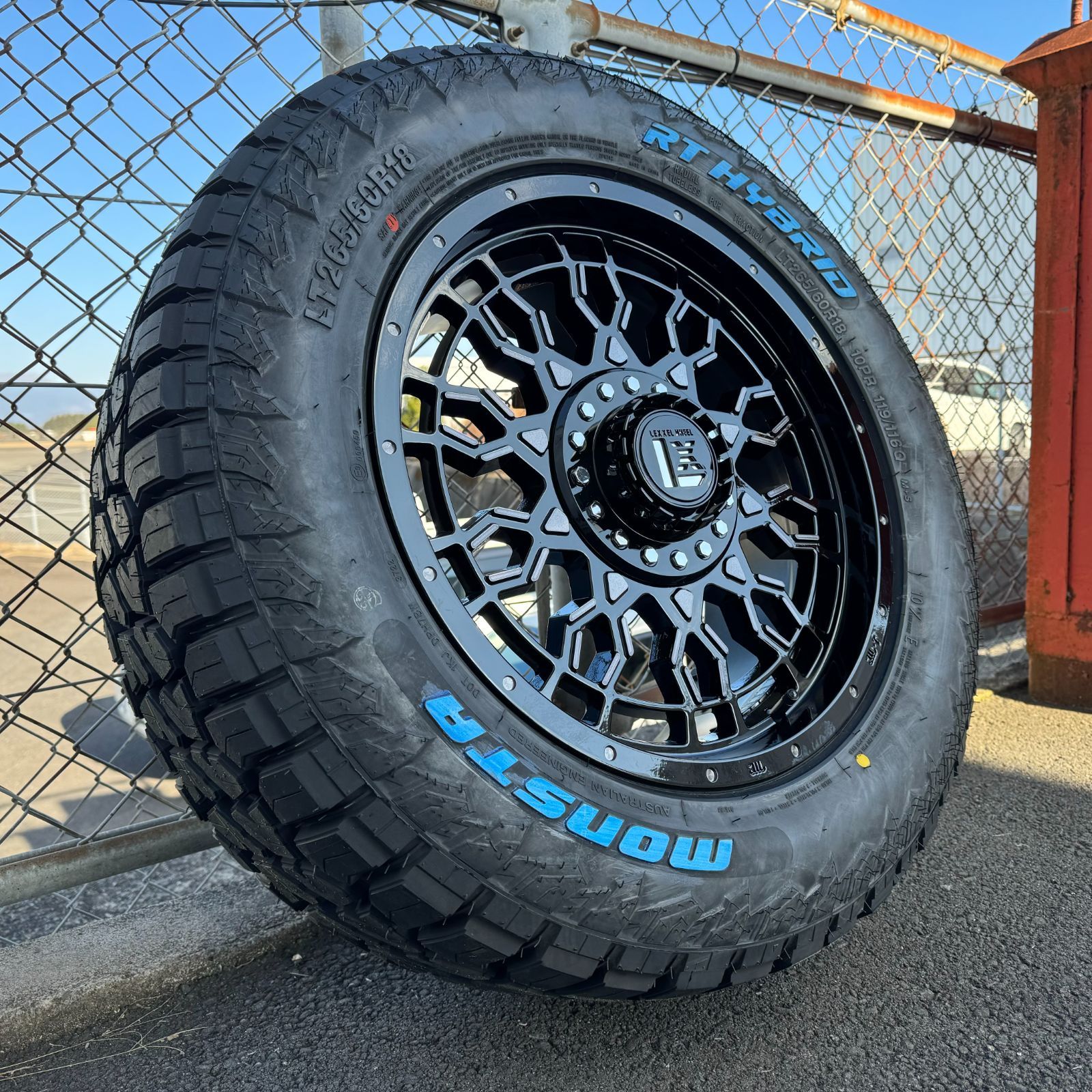 サイルン ランドクルーザー300系 LEXXEL Balano 20インチ SAILUN TERRAMAXX R/T 275/55R20 タイヤホイールセット ホワイトレター