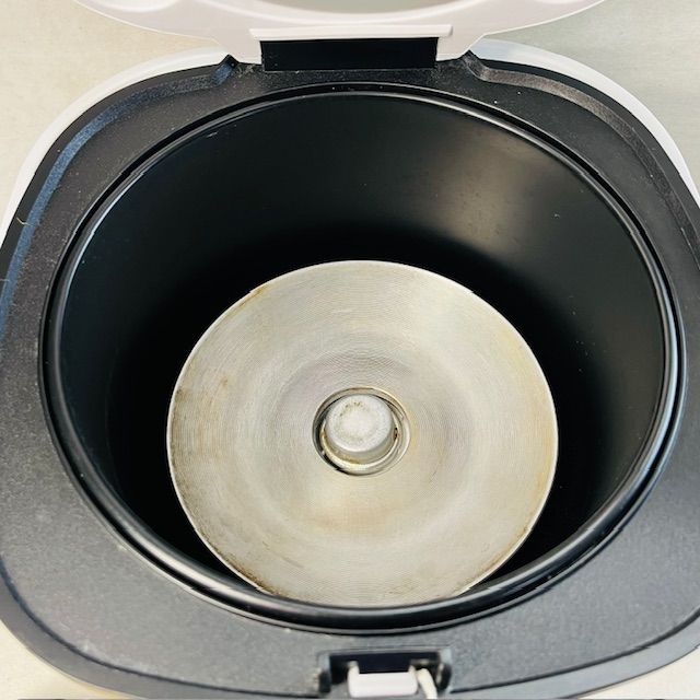 【未使用】マイコン式炊飯器BKR-30-WH　3合 マイコン式炊飯器 BKR-30 ［3合 /マイコン］｜の通販は