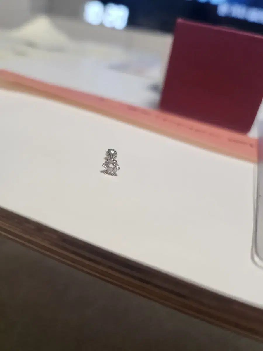 ウシンダイヤモンド ピアス ワゴル 14k