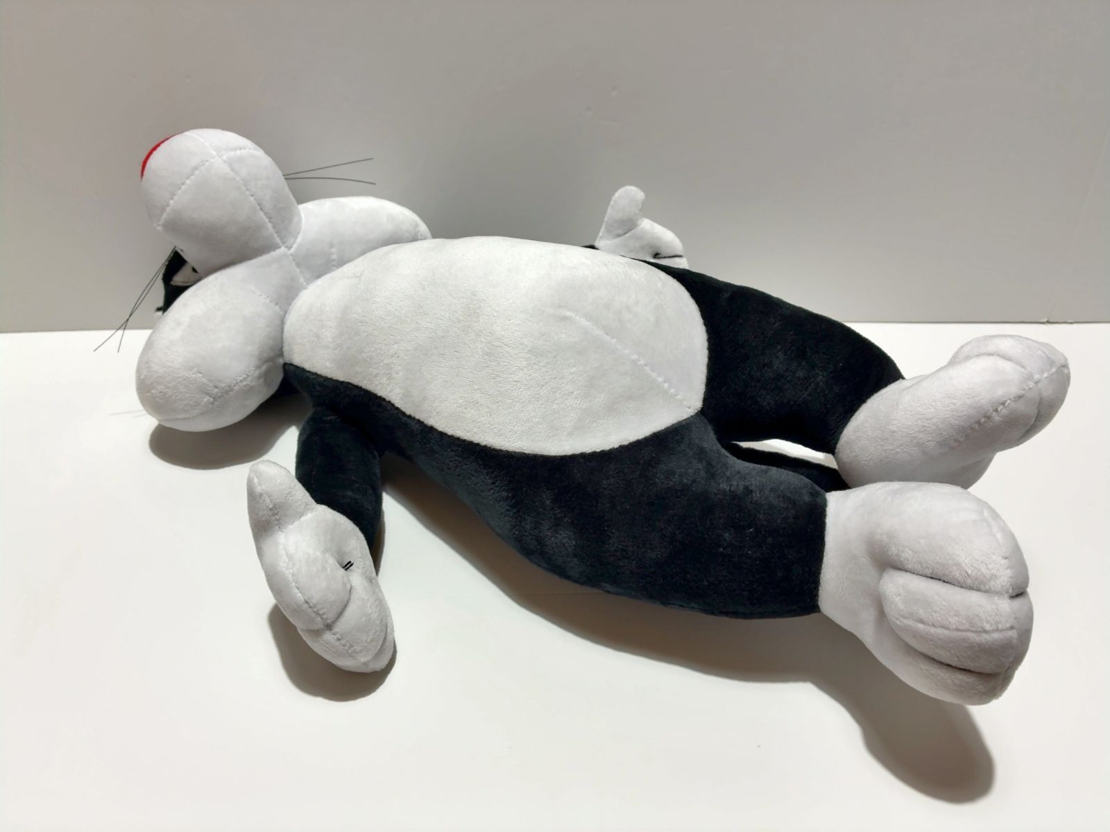 LOONEY TUNES バッグスバニー シルベスターキャット ぬいぐるみ