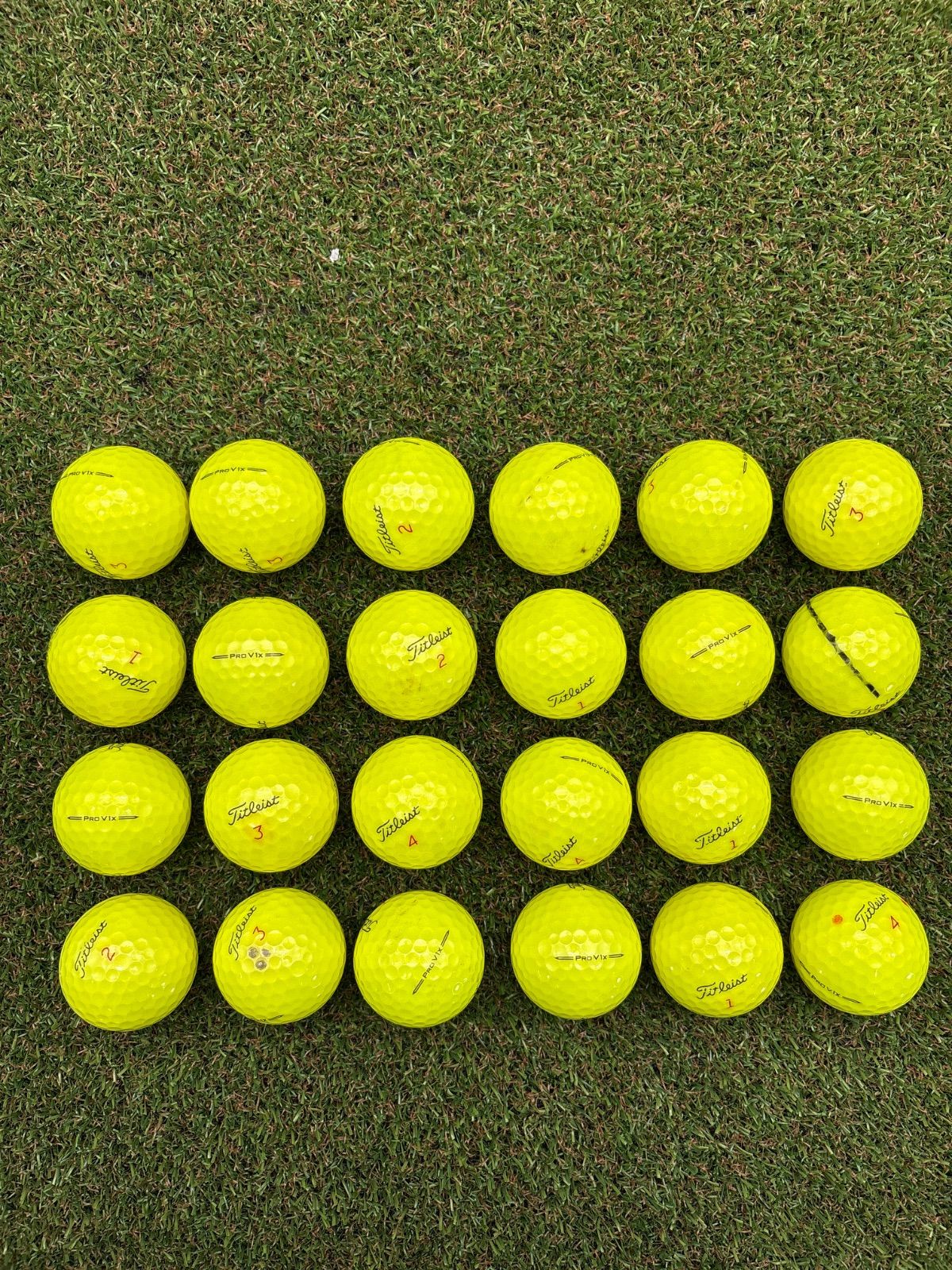 美品タイトリスト 2023年 PRO V1X ロストボール24球 3※タイトリスト PRO V1X 24球ロストボール - メルカリ