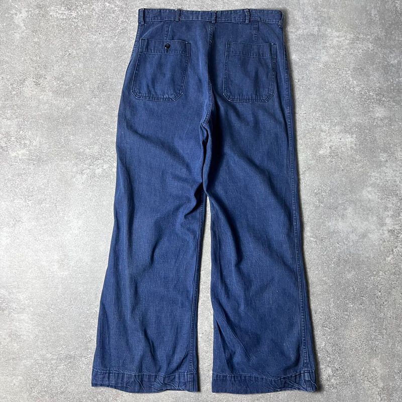 ✨US NAVY✨アメリカ軍★セーラーデニムパンツ★フレア★真紺★W78★極美品 ✨衝撃神サイズ✨US NAVY☆セーラーデニムパンツ☆フレア☆真紺