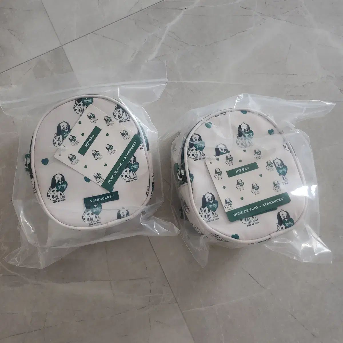 スターバックス BEBE DE PINO(ベベデピノ) ヒップバッグ ヒップカラー 新品