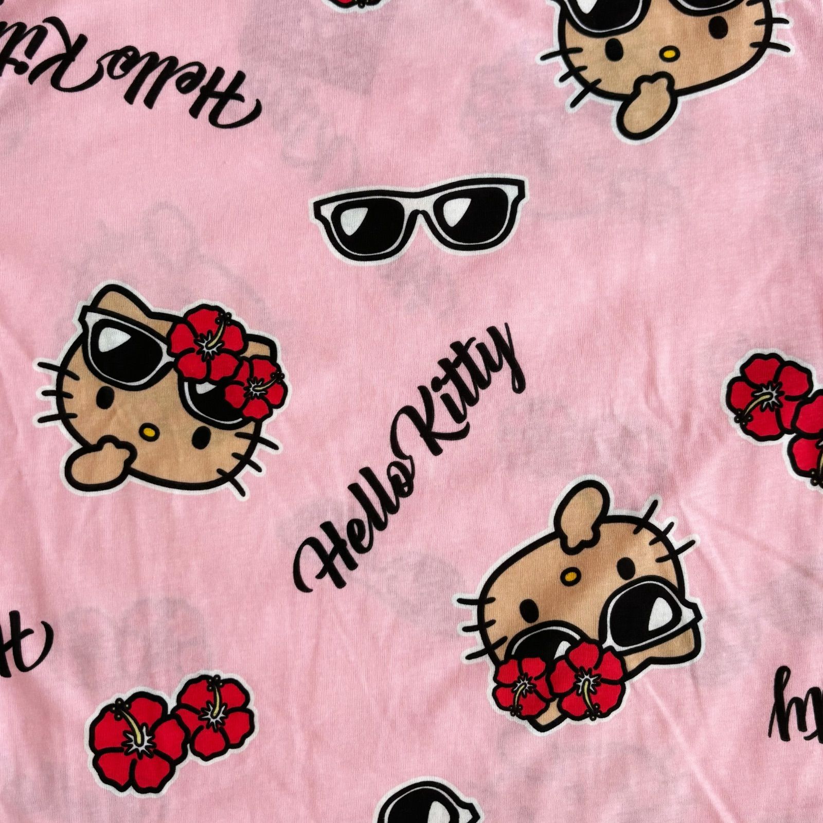 日焼けキティちゃん様 284.新品タグ付き♡大人気♡ 日焼けキティ Tシャツ 総柄