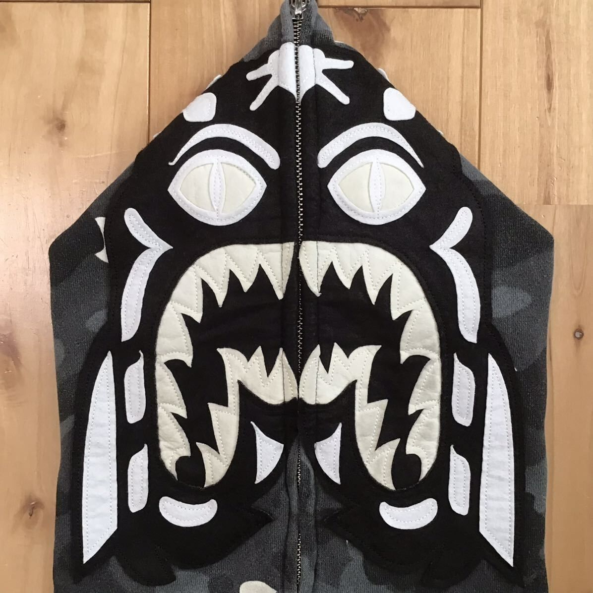 蓄光 BAPE City camo ロング タイガー パーカー エイプ ベイプ ☆蓄光☆ City camo ロング タイガー パーカー Lサイズ tiger full zip