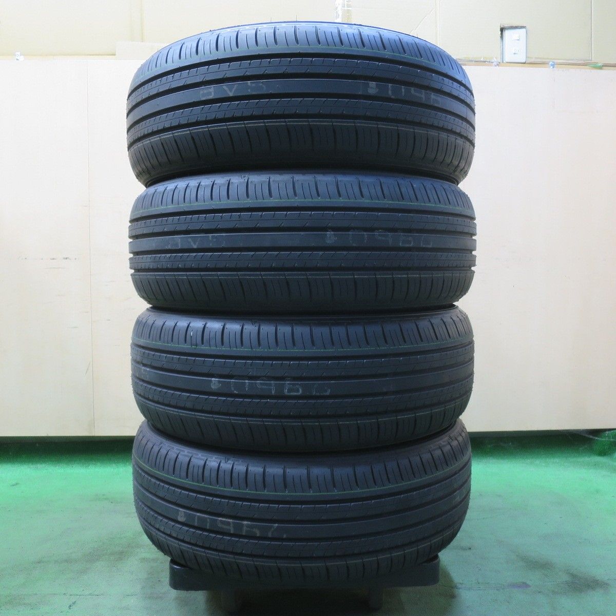 新車外し 25年 205 55R17 ダンロップ エナセーブ EC300 タイヤ 17インチ ノア ヴォクシー 等 5092209イノタ