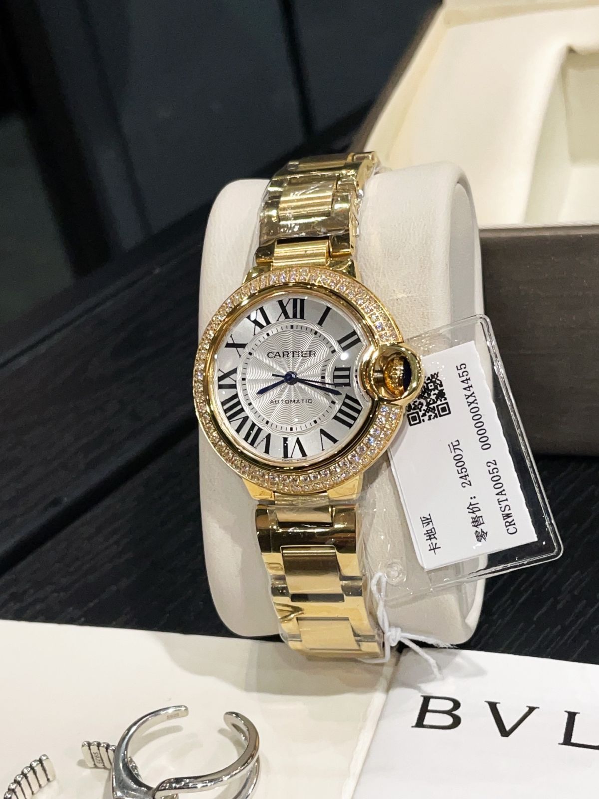 Cartier ブルーボア 33mm レディースウォッチ - ケース カード 袋付き｜ ｜ ♥