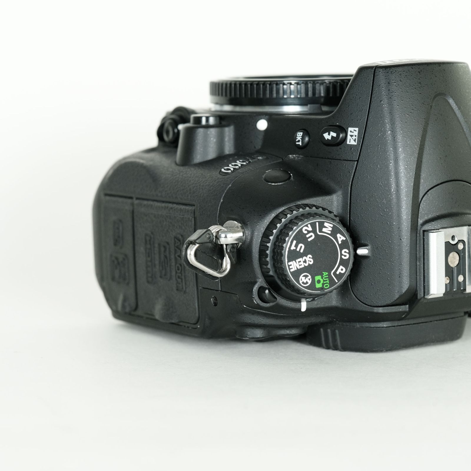 ✨シャッター回数約7300回✨Nikon D7000✨カメラケース付き✨美品 ✨シャッター回数約7300回✨Nikon D7000✨カメラケース付き✨美
