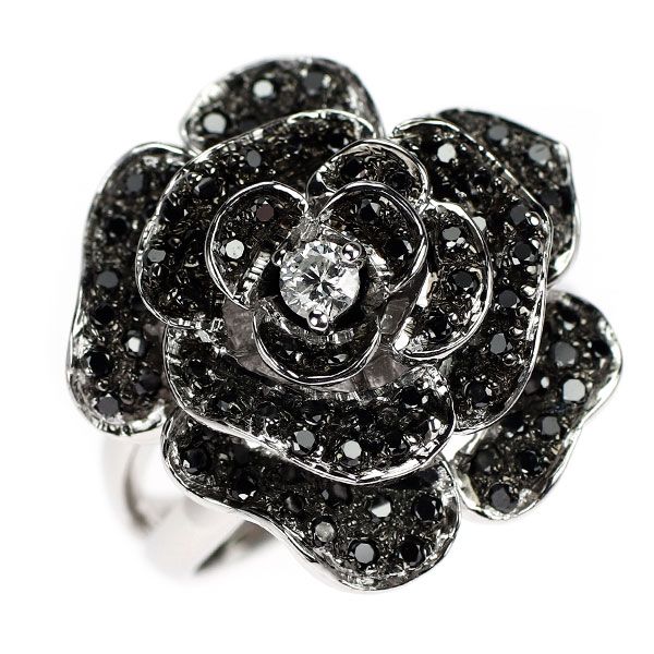 ヴァンドーム青山K18WGダイヤモンドリング お値下げ◇ヴァンドーム青山◇K18YG*8号*エメラルド