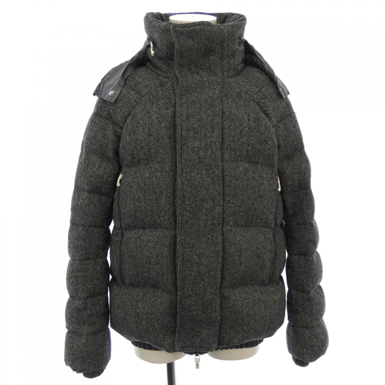 MONCLER（モンクレール）GAMMEBLEUダウンコート モンクレールガムブルー MONCLER GAMMEBLEU ダウンジャケット
