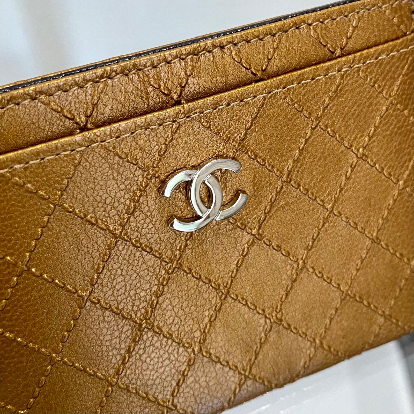 未使用品】CHANEL ⭐︎豪華ゴールド⭐︎ カードケース - メルカリShops