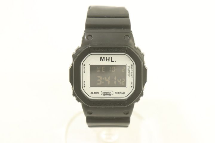 CASIO レディース腕時計 -- G-SHOCK CASIO -- 黒 ブラック ロゴ dw-5600vt mhl