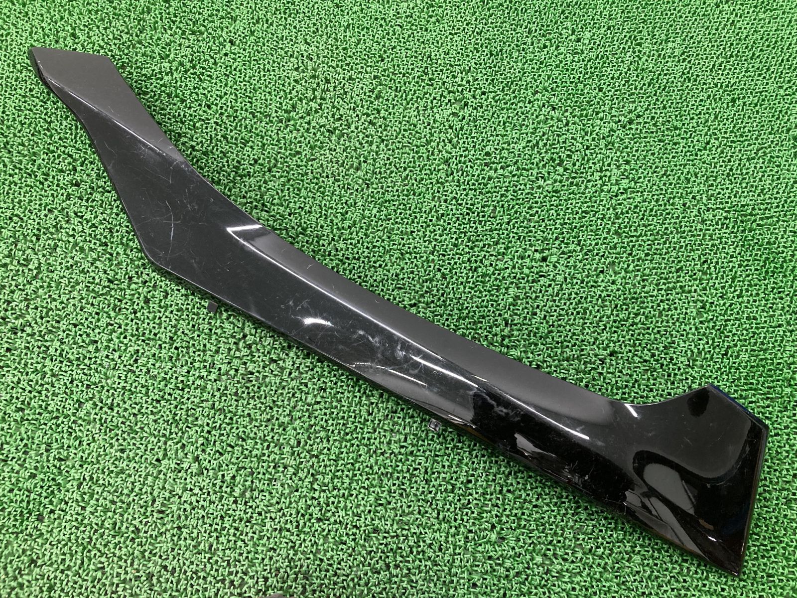 マジェスティS ロアカウル 右 黒 1DK ヤマハ 純正 中古 バイク 部品 SG28J アンダーカウル コケキズ無し 品薄 希少品 車検 Genuine