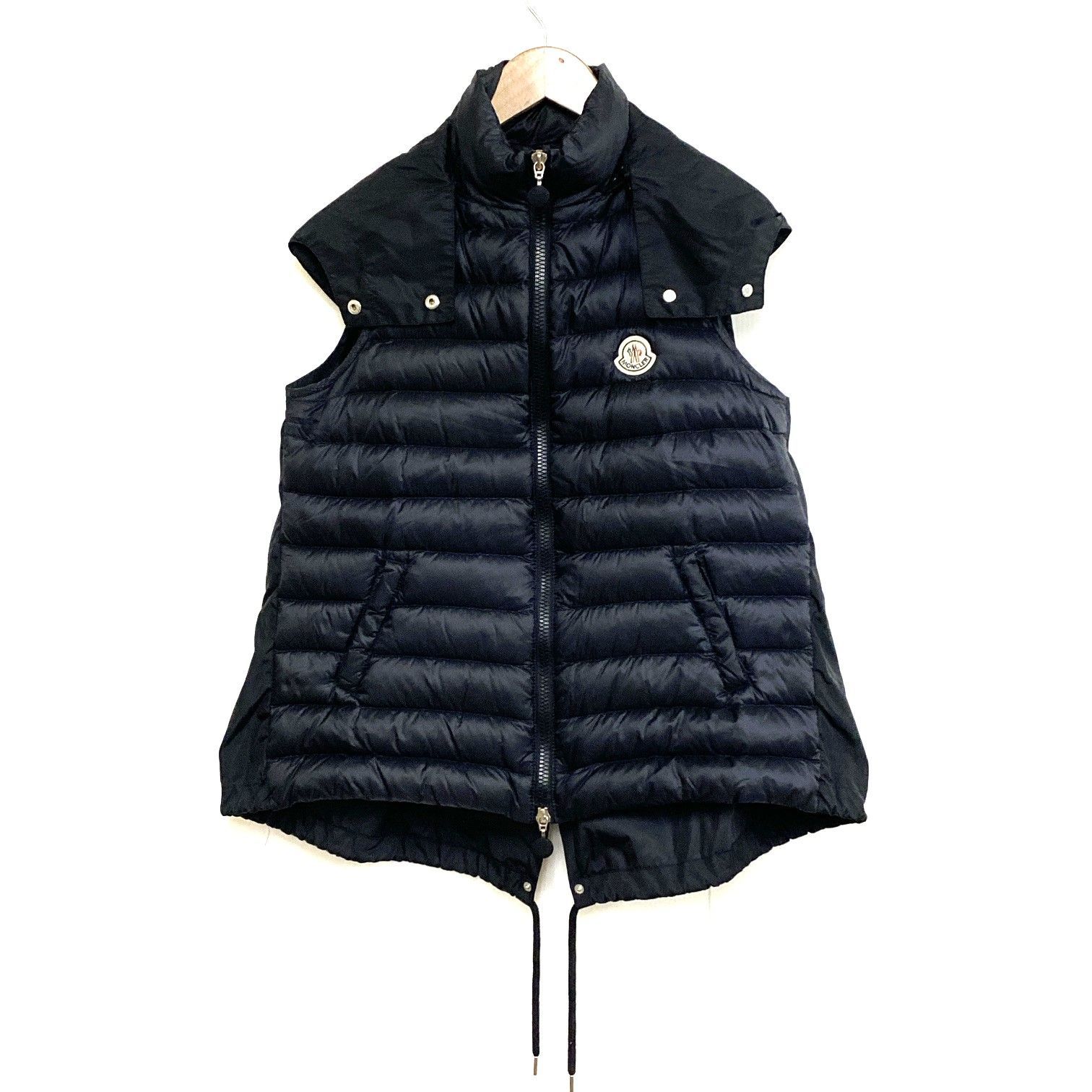 美品 モンクレール ベスト パーカー ジレ Moncler ブラック 国内正規品 ダウン MONCLERAlmaz ダウン ジレ (MONCLER&frasl;ベスト・ジレ