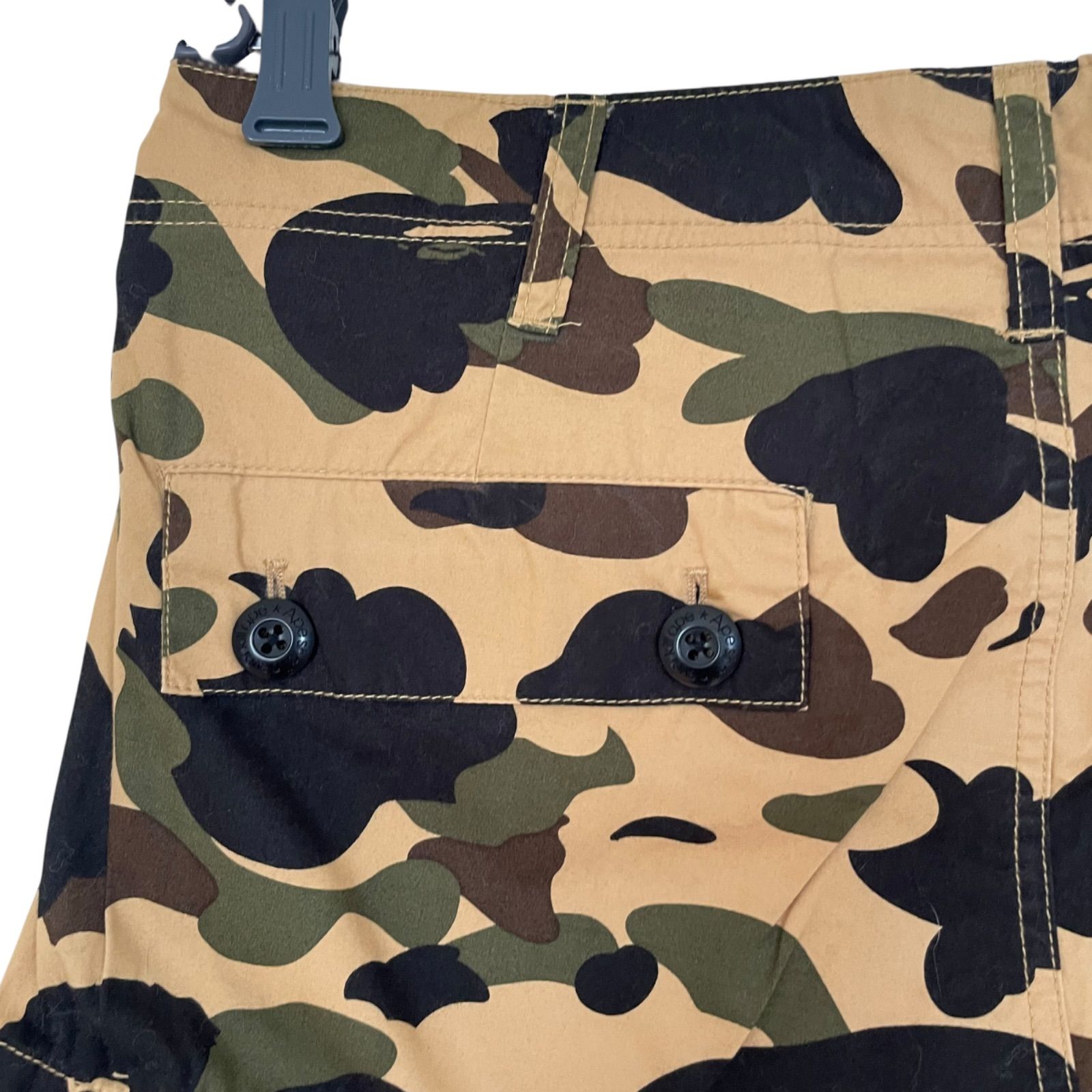 ★A BATHING APE★ショートパンツ デニム カモフラ 迷彩 切りっぱ ☆A BATHING APE☆ショートパンツ デニム カモフラ 迷彩 切