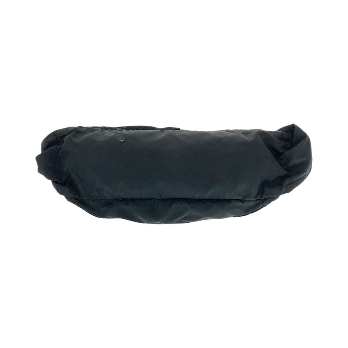 PRADA プラダ テスート 三角ロゴプレート ブラック 黒 シルバー金具