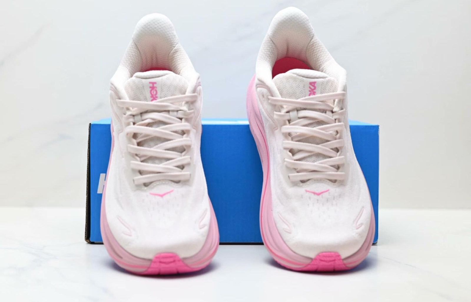 HOKA ピンク ランニングシューズ clifton10 楽天市場】HOKA ONE ONE ホカ オネオネ ランニングシューズ W