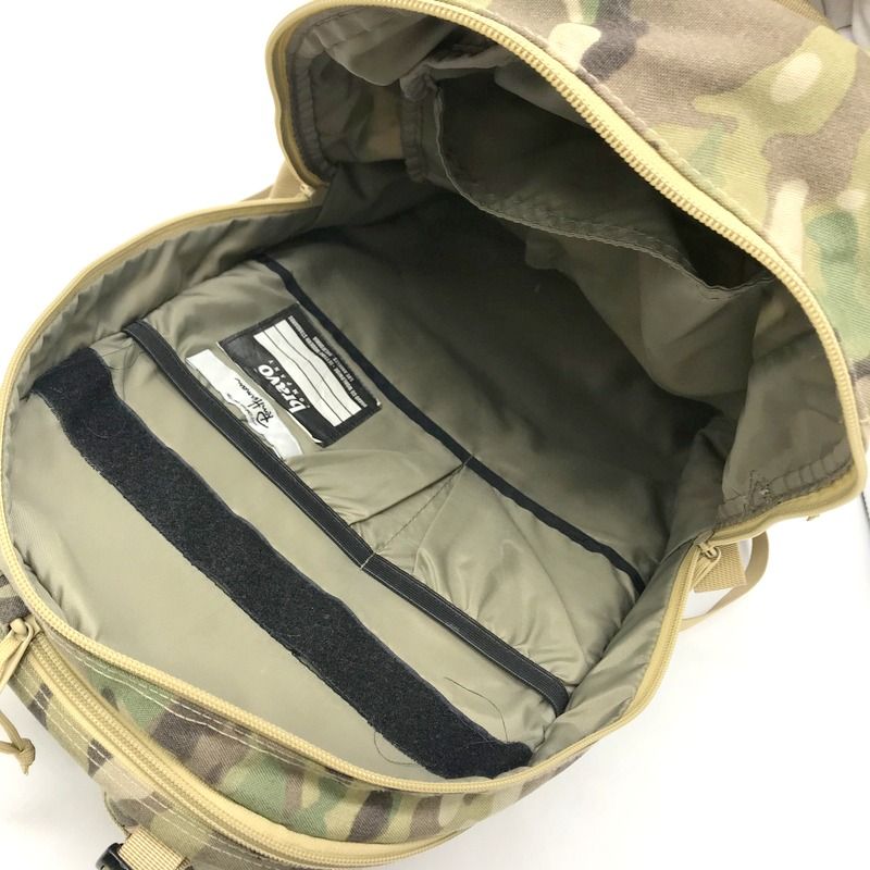 Ron Hermanリュックナイロン カモフラ 美品 Ron Hermanリュックナイロン カモフラ 美品 Ron Herman(ロン