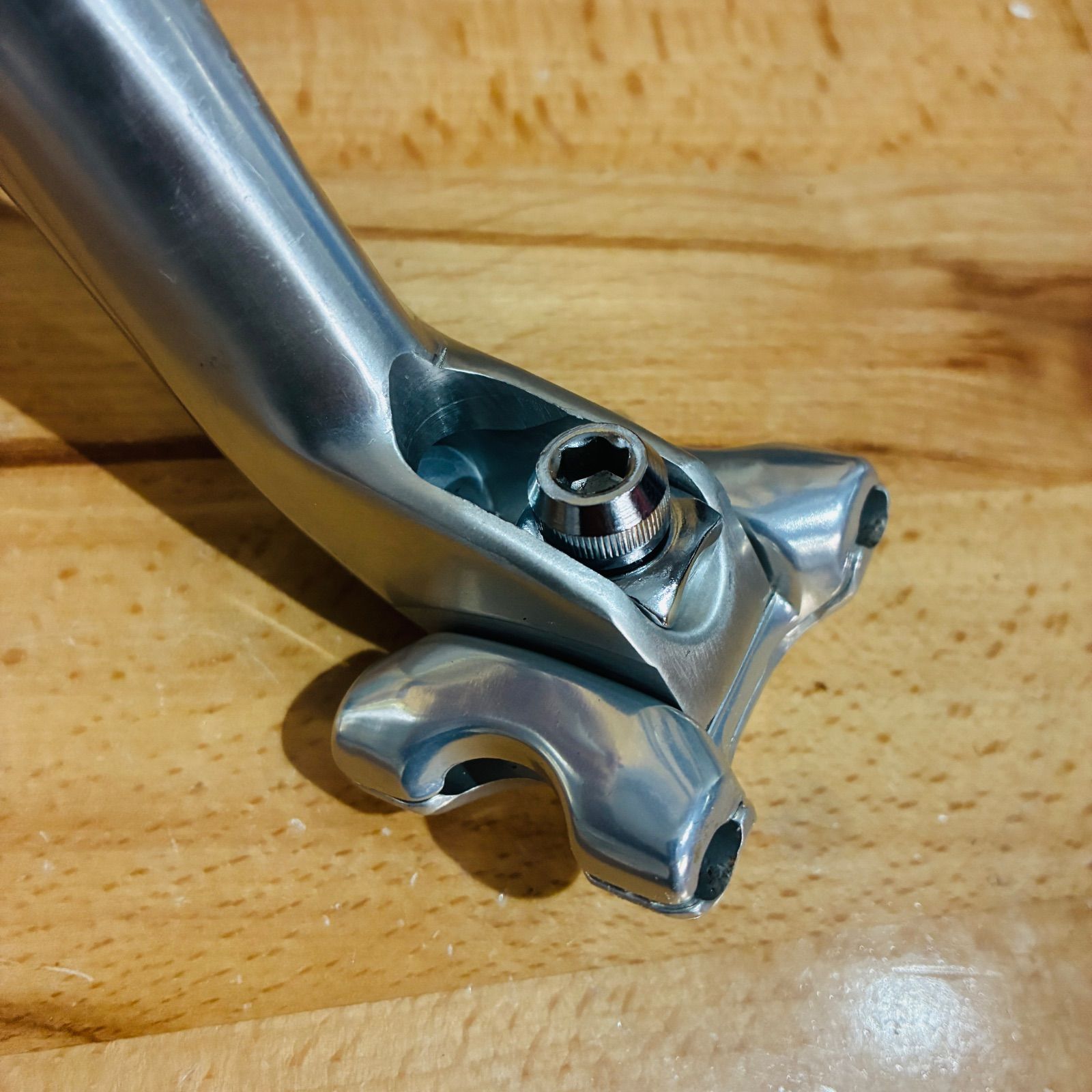 デュラエ―ス シ―トポスト 希少】 DURA-ACE エアロ シートポスト φ27.0 200㎜ SP-7400 B