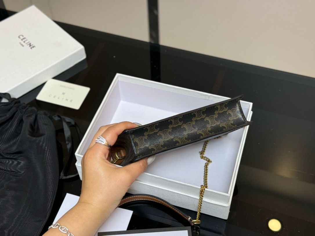 Celine] チェーンバッグ アンダーアームバッグ - 専用ボックス