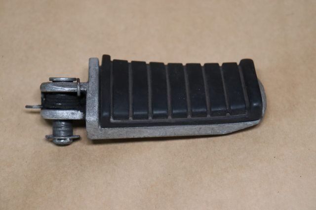 カワサキ エリミネーター250 EL250A ステップ右 K115-55