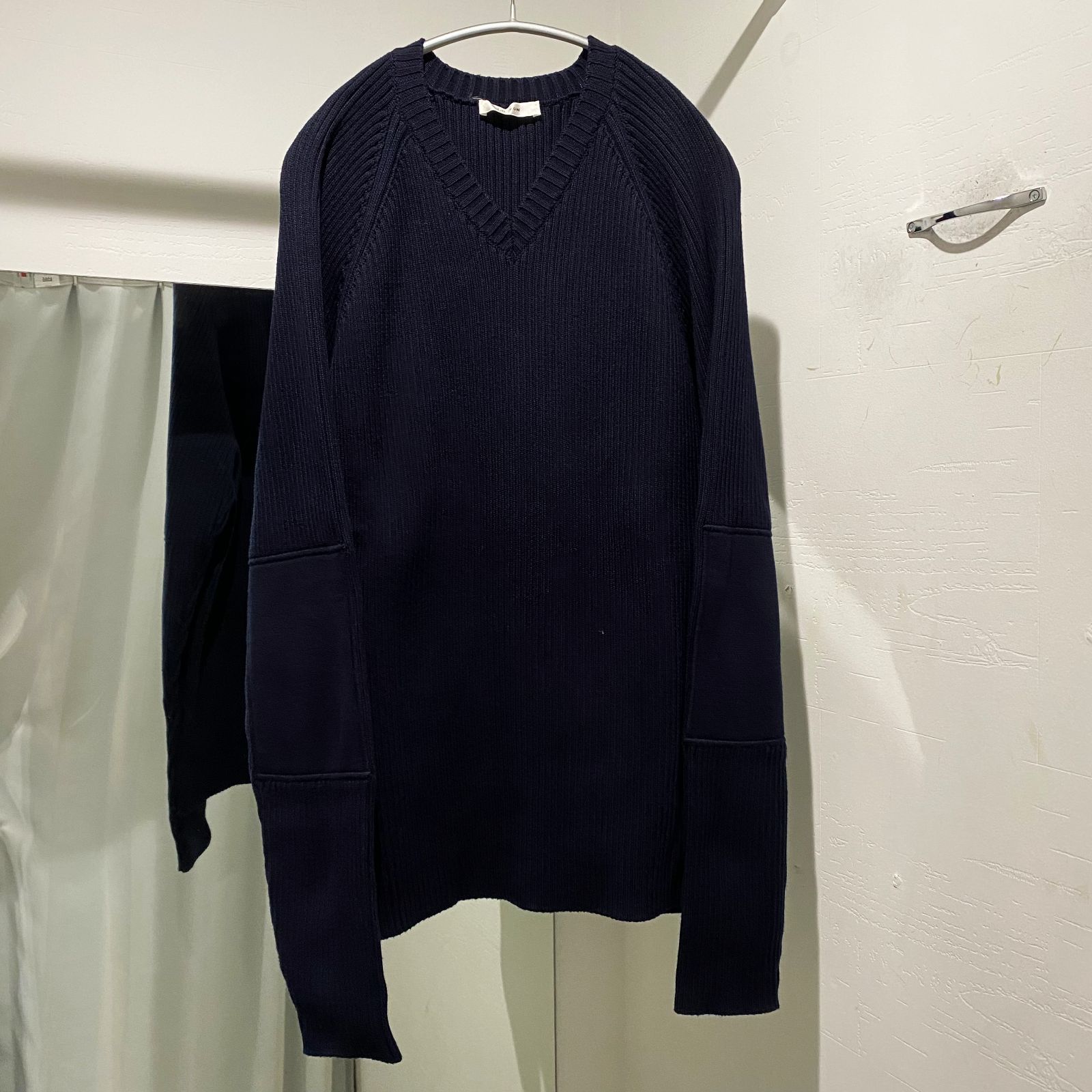 THE ROW ザロウ Tomas Sweater in Cotton Vネックセーター ニット 