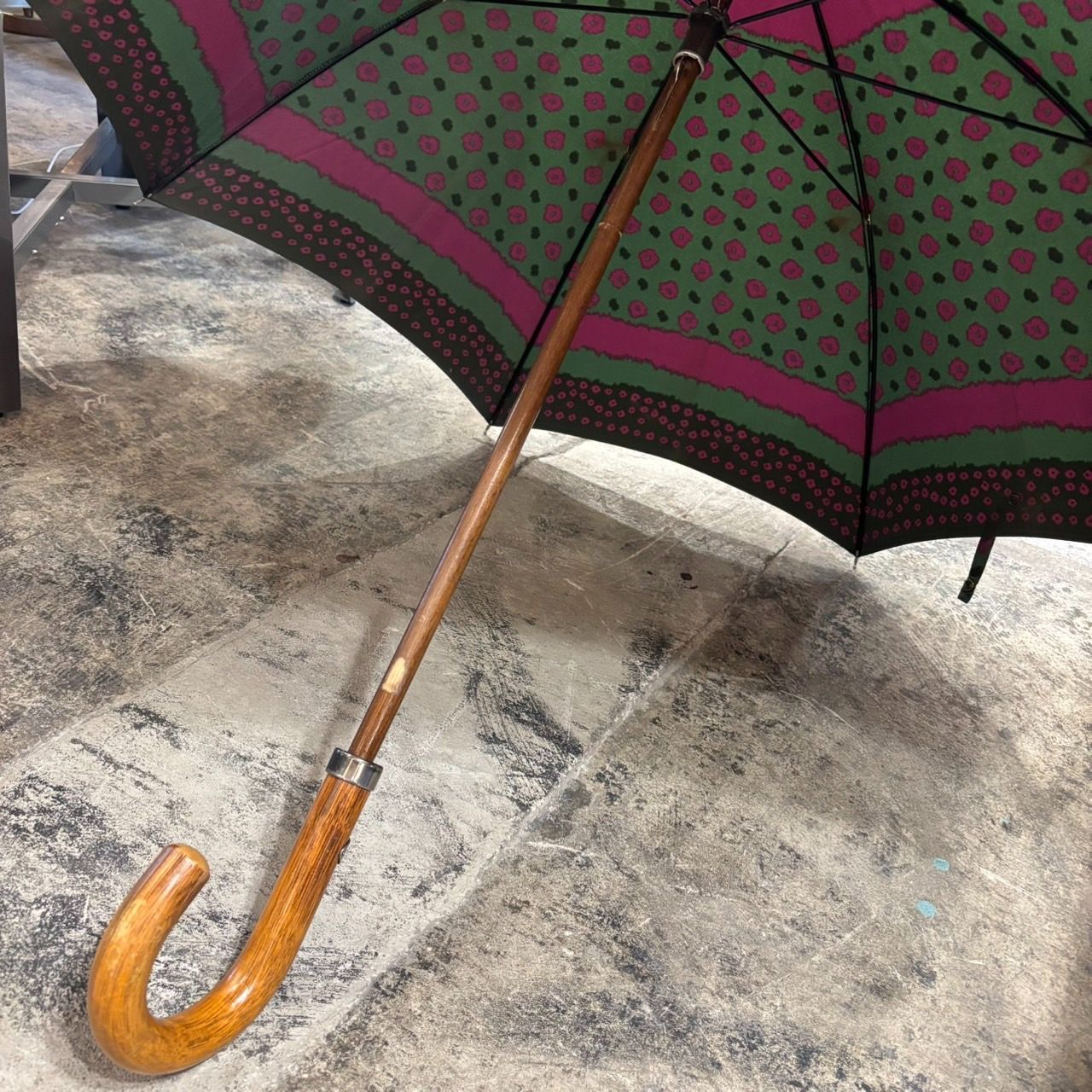 GIANNI VERSACE ジャンニ・ヴェルサーチ 傘 グリーン×ピンク 雨具 長傘