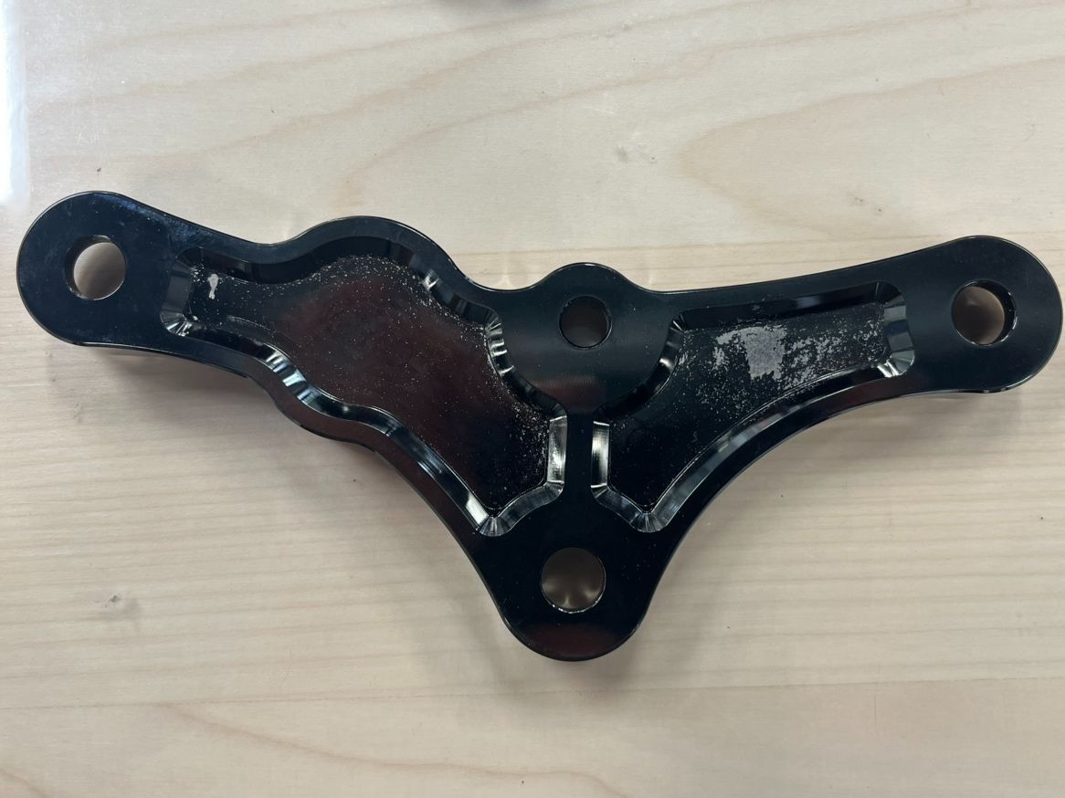 今だけ全品送料無料！！ ARCHI 漆黒EDITION Z900RS ビレット ハニカム サスペンションリンクプレート