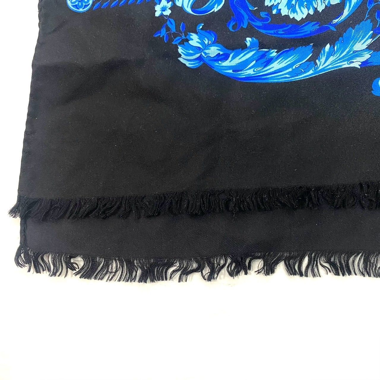 U【ATELIER VERSACE】花柄 スカーフ シルク ブルー/青 ブラック/黒