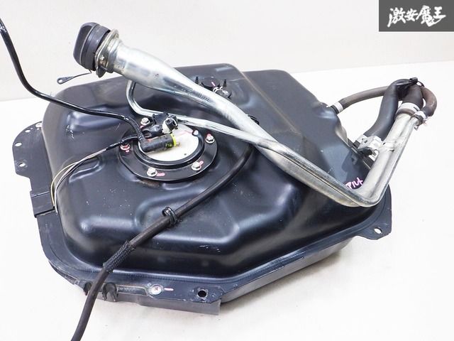 きれい!! スズキ純正 HA36S アルトワークス 4WD R06A ターボ 燃料タンク ガソリン フューエルタンク ポンプ付き 棚