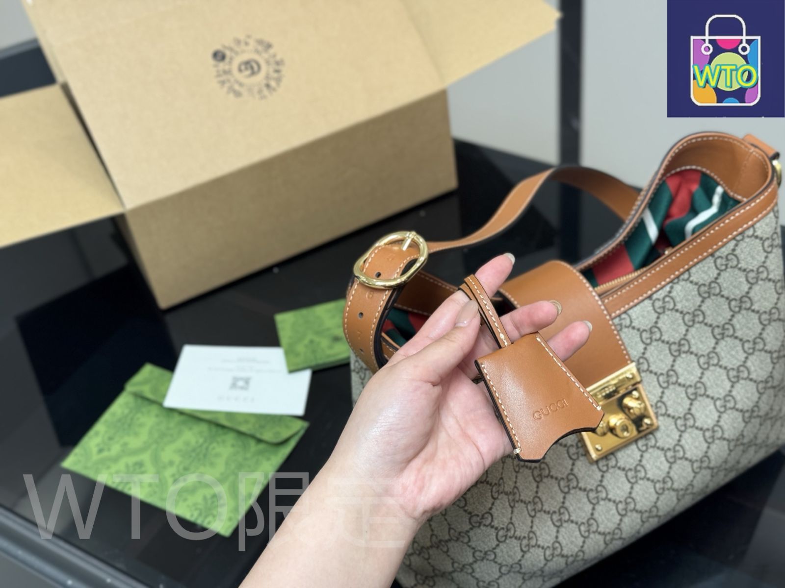 【完売必至】グッチ■パッドロック スモール ショルダーバッグ パドロック〕スモール ショルダーバッグGGスプリーム キャンバス