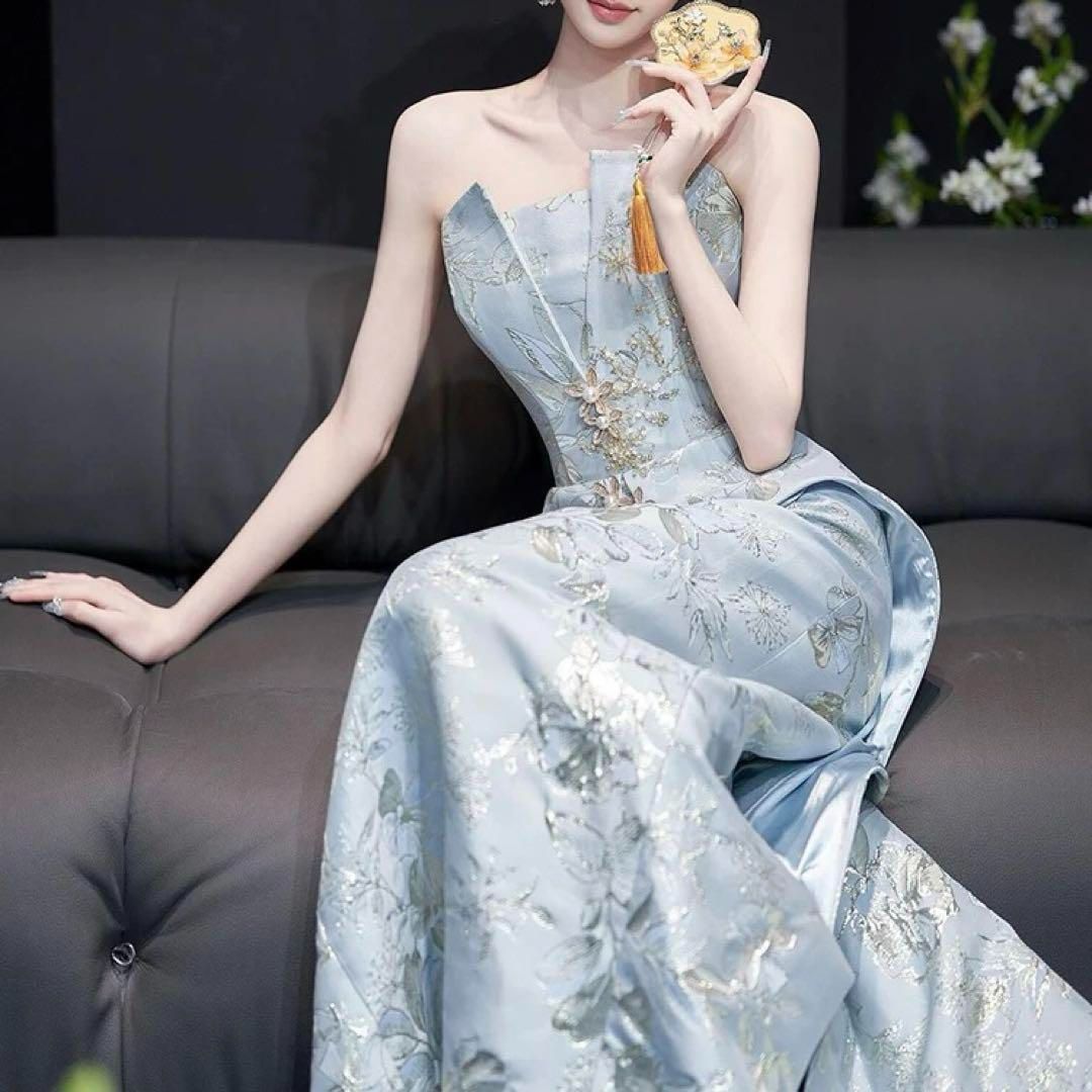 お花の生地にオシャレなデザインのベア イブニングドレス?.? - メルカリ