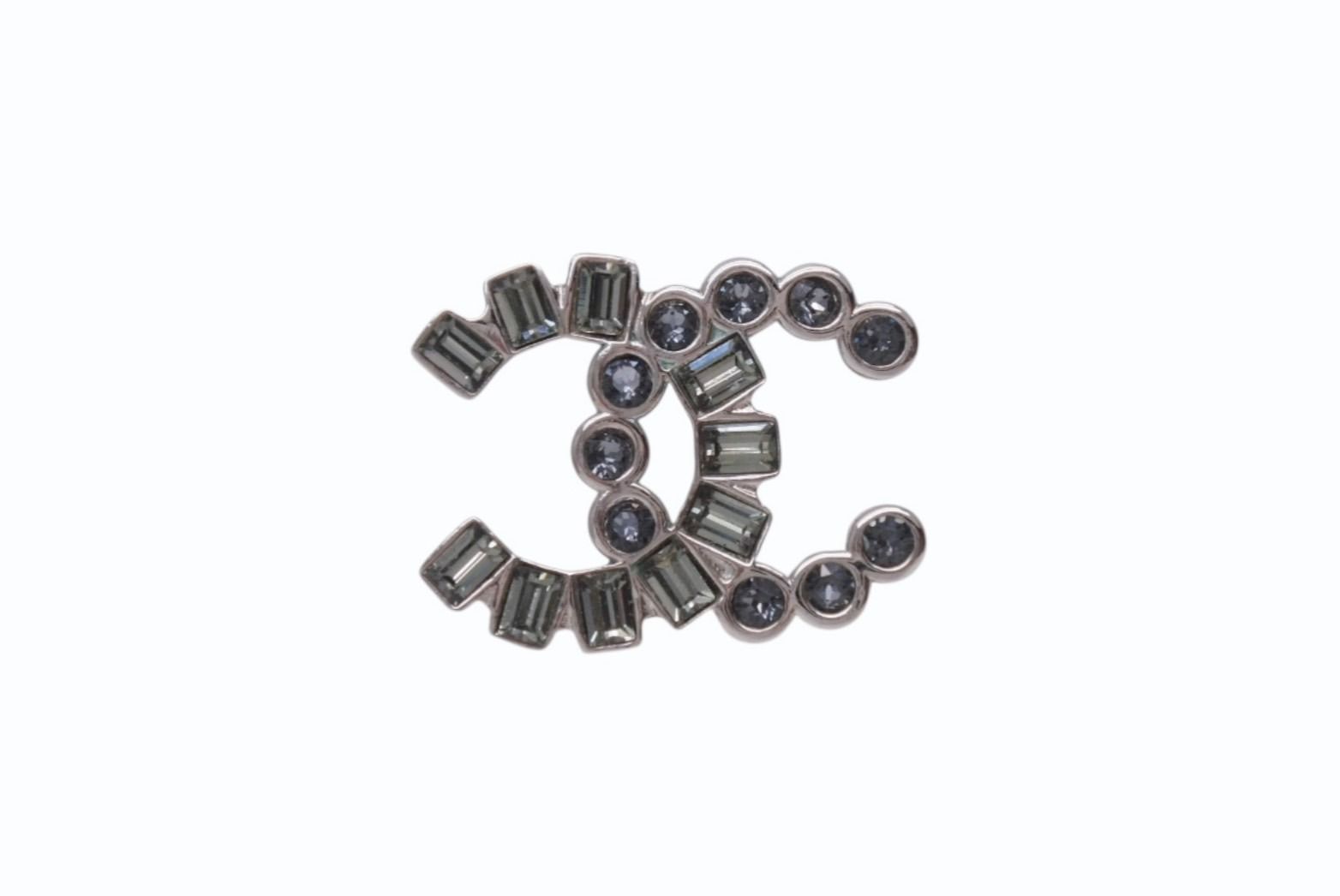 CHANEL シャネル ココマーク ピアス 重量約2.6g B17B刻印 ラインストーン メタル シルバー クリア 片耳用 4b002793