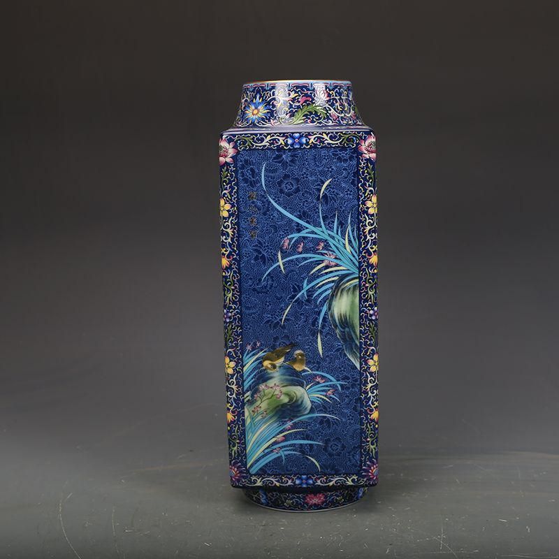 清乾隆磁器藍地琺瑯彩花鳥紋四方瓶 景徳鎮 陶磁器 装飾品 現代