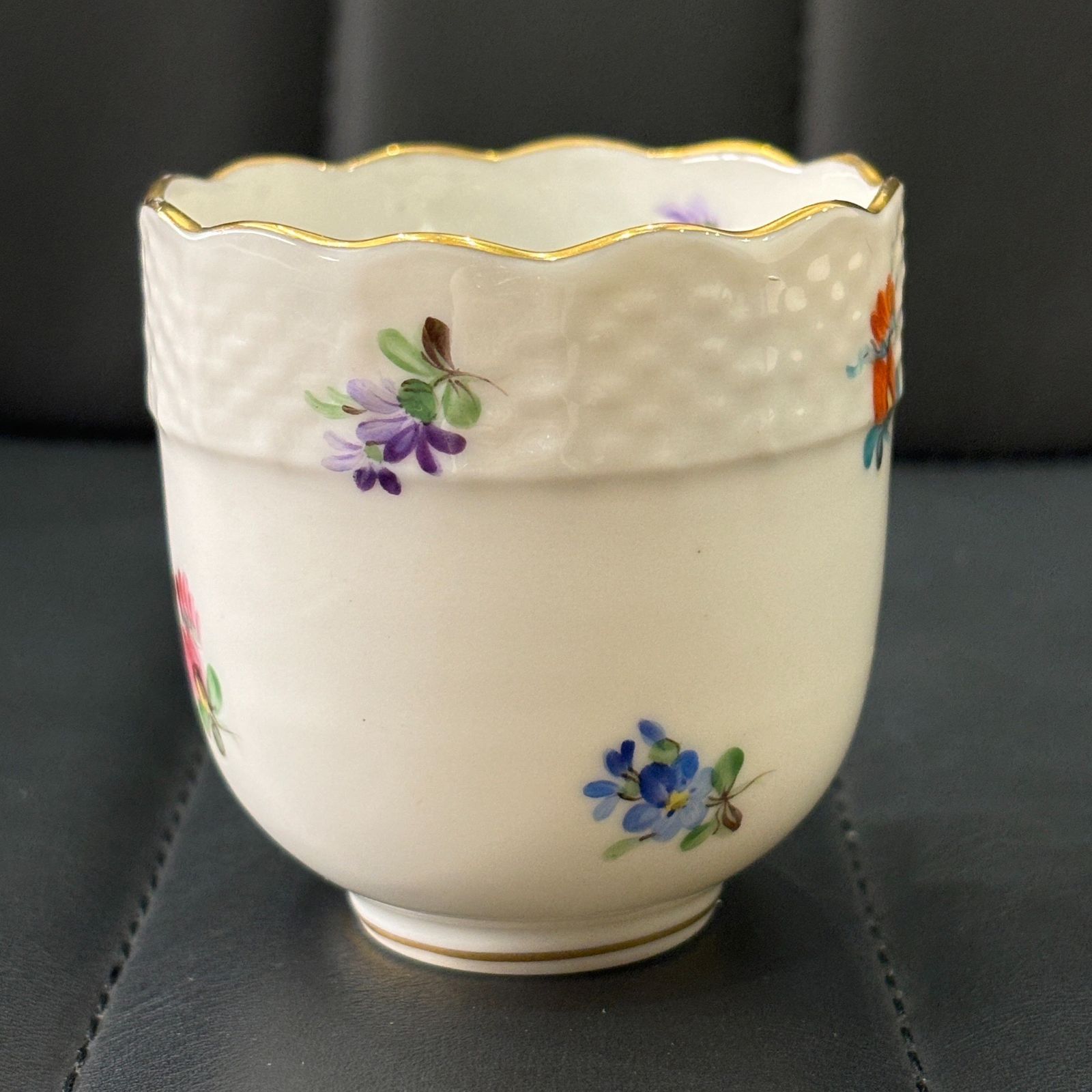 ヘレンド マグカップ ミルフルール 珈琲 紅茶 ミルクマグ 手描き 磁器製 食器 Herend ヘレンド マグカップ(S) 忘れな草手描き 磁器製 洋食器 珈琲