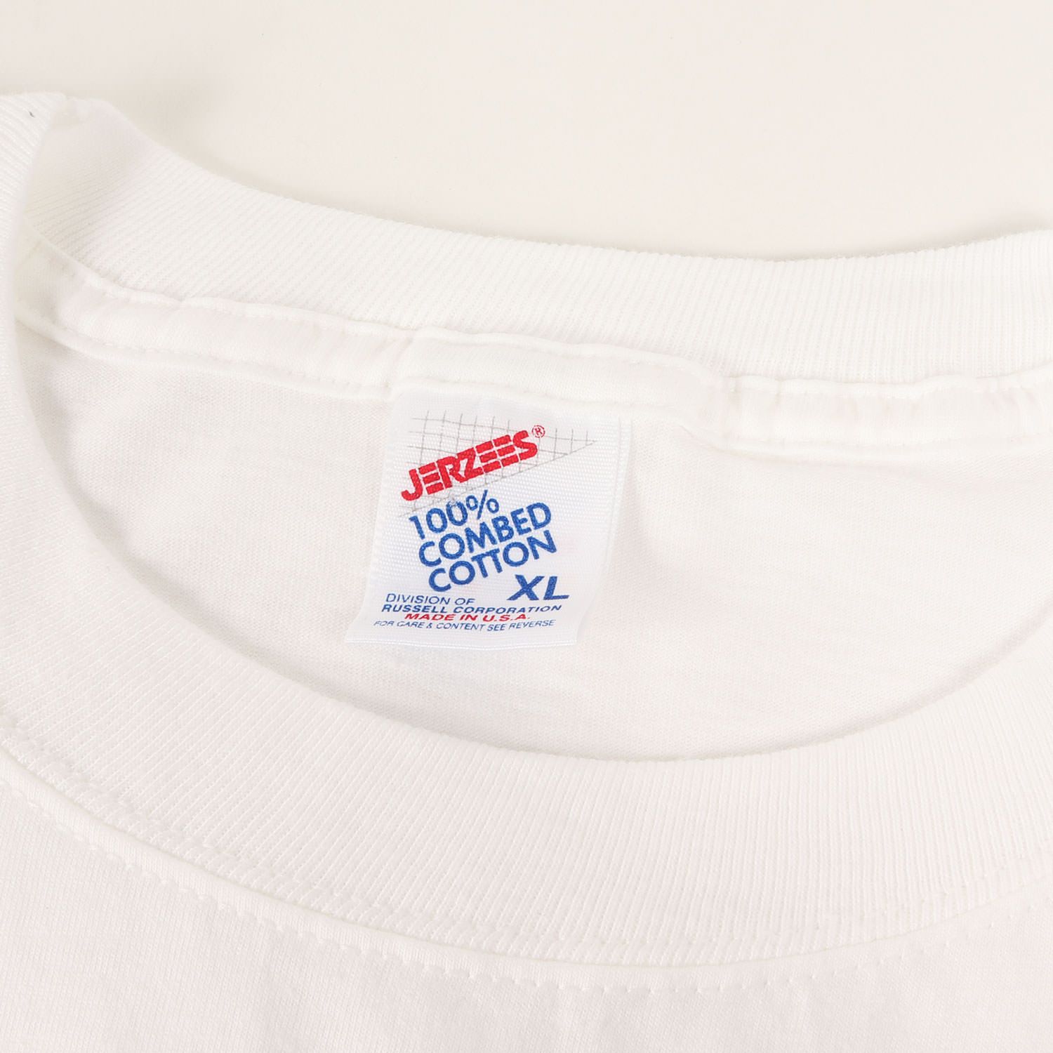 [器官と手] 90s Salvador Dali アートプリント クルーネック Tシャツ / USA製 / サルバドール・ダリ / ホワイト 白 / サイズ:XL / トップス カットソー 半袖 / 90s - 00s ヴィンテージ古着【メンズ】【中古】【K4487】 器官と手] 90s Salvador Dali アートプリント クルーネック Tシャツ