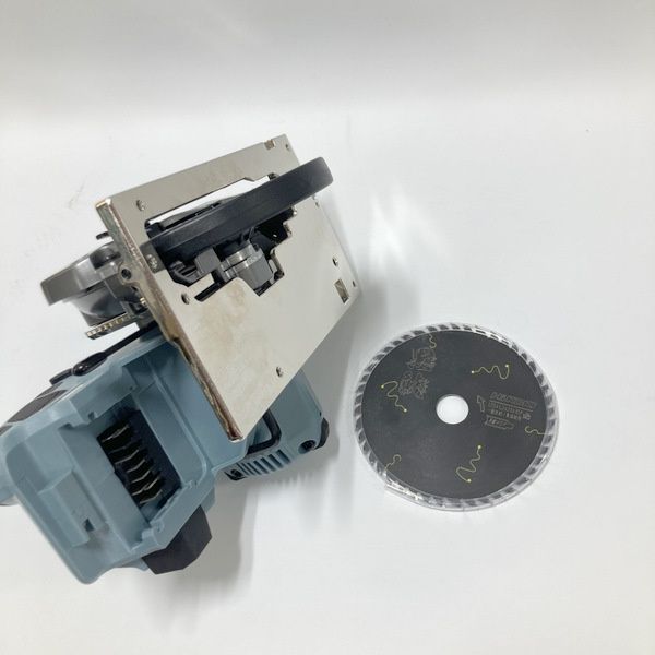 色 アイスグレー