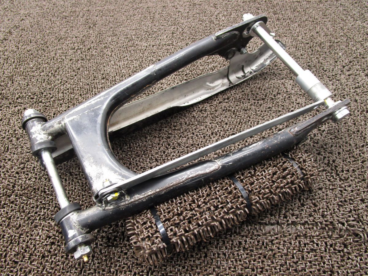 スイングアーム