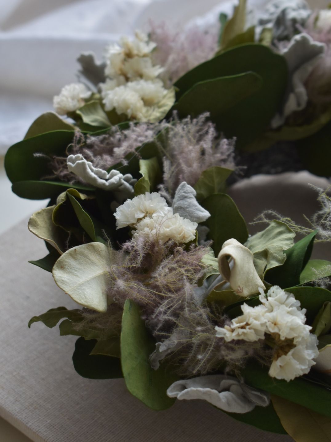 たっぷりリーフのボタニカルリース☆ちょっぴり早めのクリスマスリース  