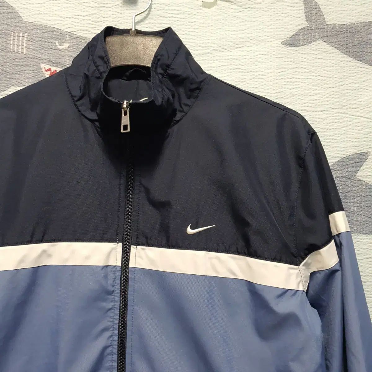 【雷市場（ポンジャン）商品韓国直送】 Nike(ナイキ） スウッシュ メンズ ウインドブレーカー L