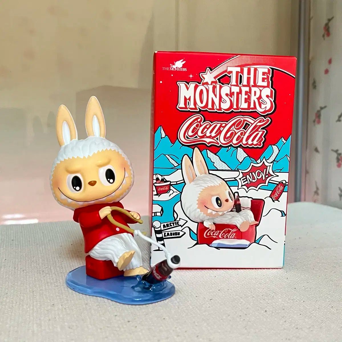 LABUBU THE MONSTERS ぬいぐるみ2 Labubu The Monsters The Little Monsters Series 2 Shining Red