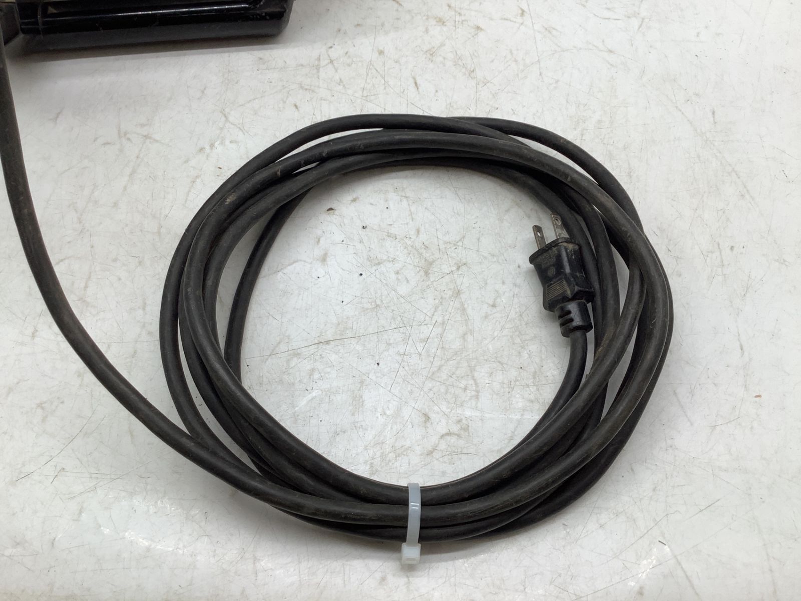 180mm防じんカッター