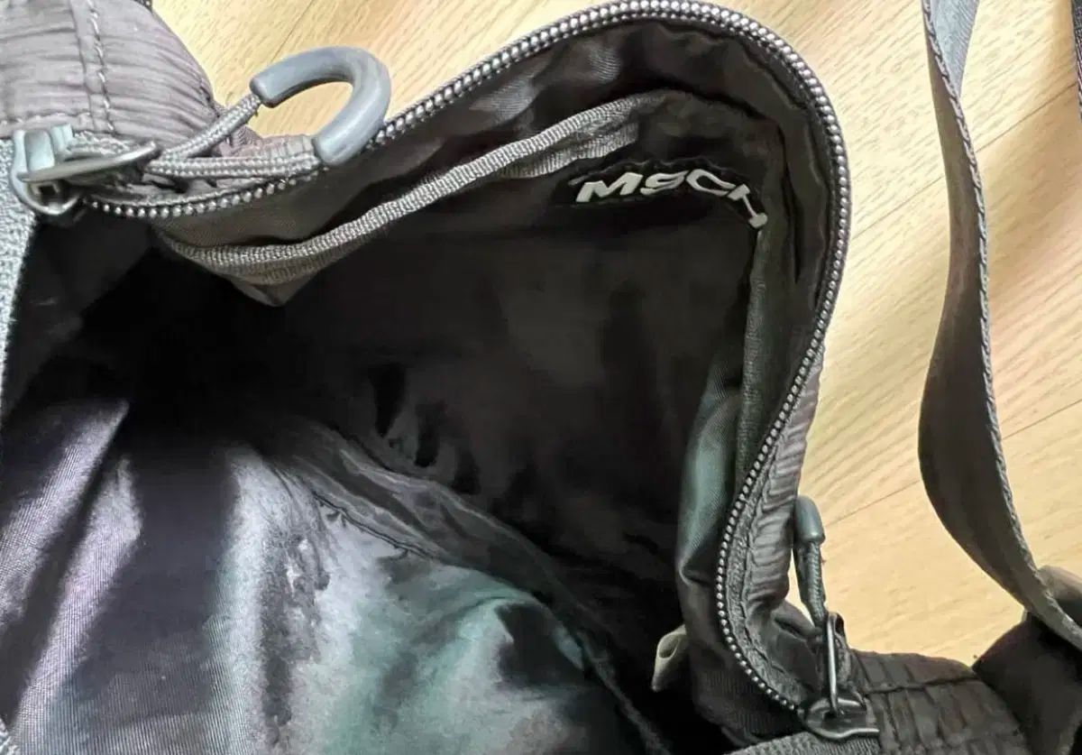 MSCHF ミスチーフ