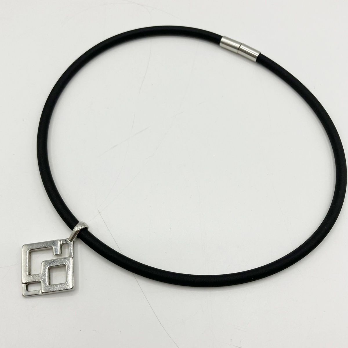 コラントッテTAOシルバー×ブラック（Ｌサイズ） ColanTotte コラントッテ TAO ネックレス AURA【シルバー