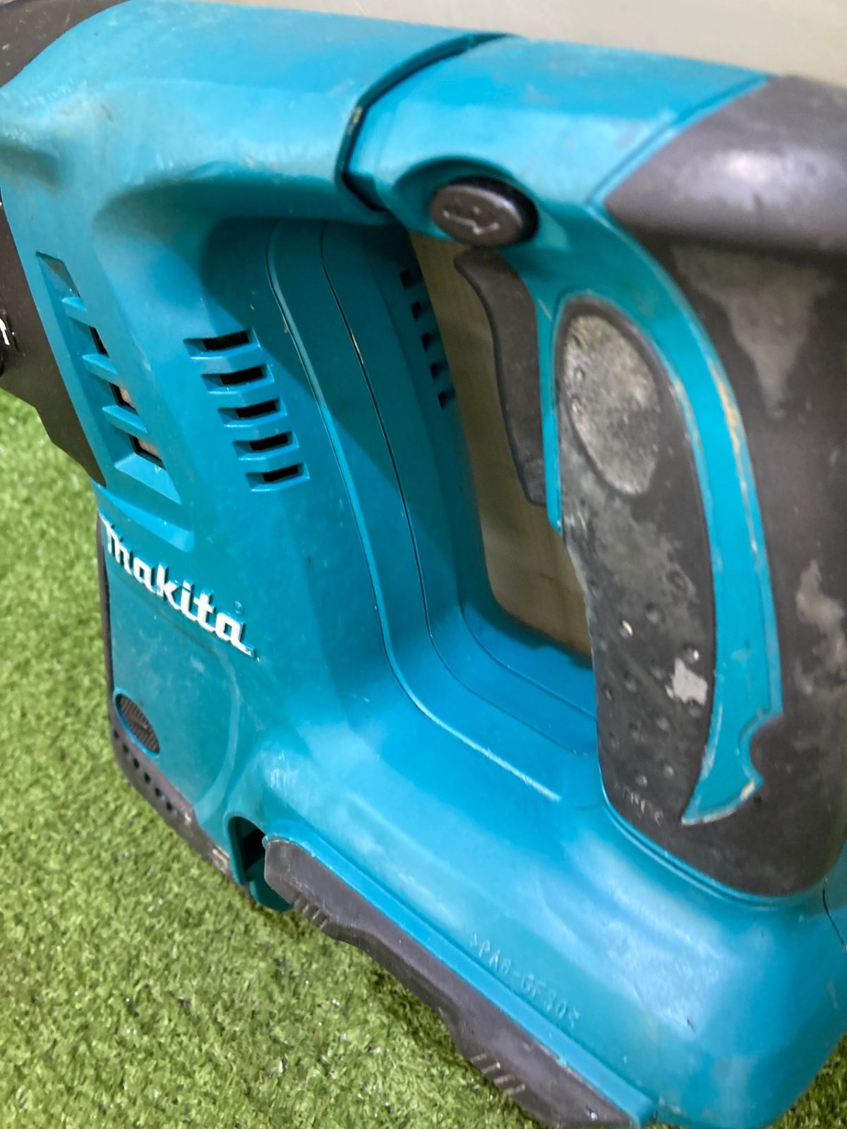 【中古品】【0921】★makita(マキタ) 26㎜36v充電式ハンマドリル (2.6Ahバッテリx2/充電器/ケース) HR262DRDX　ITJNDWEO0SGG