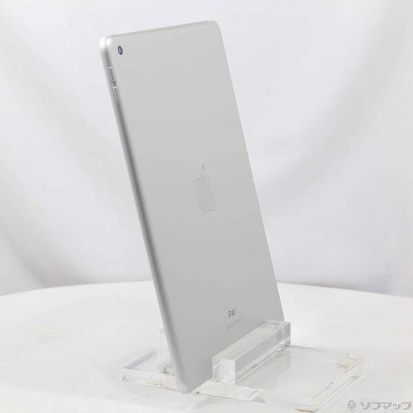 Apple iPad 第8世代 128GB シルバー 美品 お得，定番 □ Apple iPad 第8世代 Wi-Fiモデル 128GB シルバー MYLE2J&frasl;A