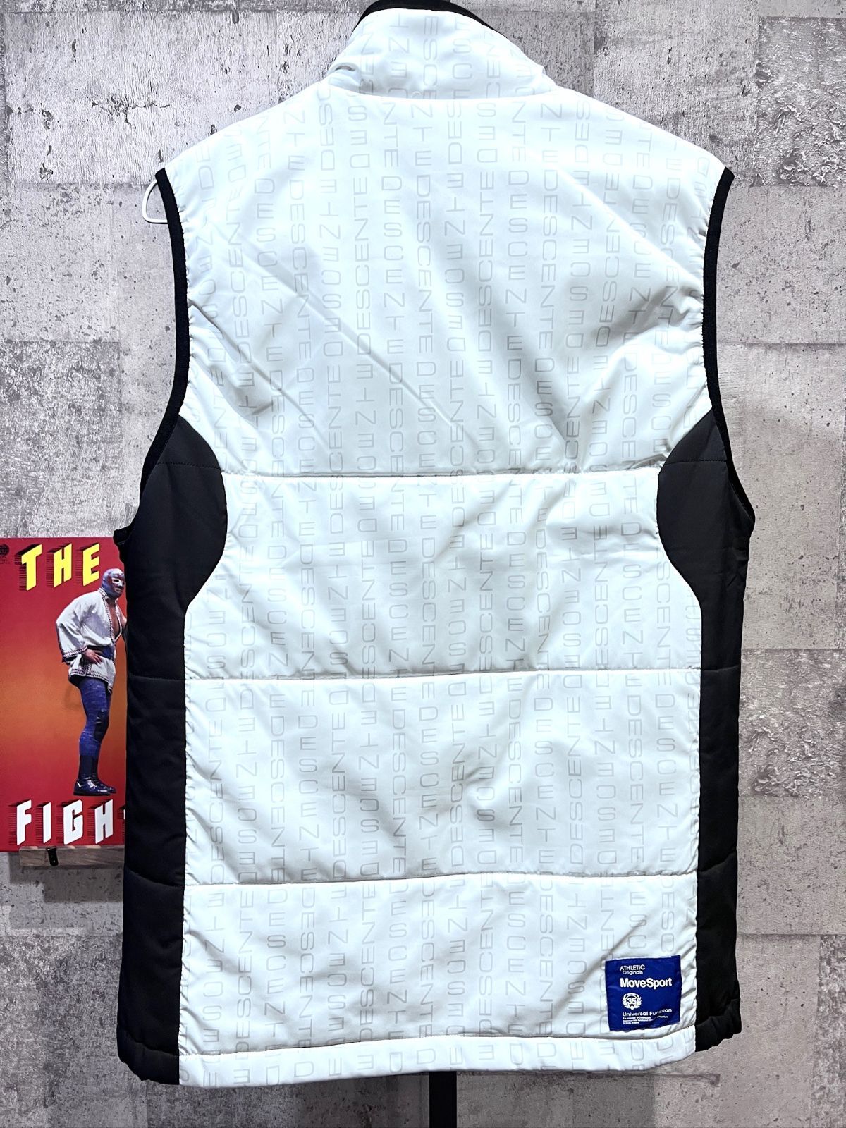 美品 デサント ゴルフ 中綿ベスト M メンズ DESCENTE GOLF 美品 デサント ゴルフ 中綿ベスト M メンズ DESCENTE GOLF