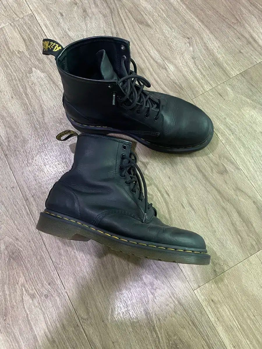 ヴィンテージ DR. MARTENS ドクターマーチン 8 笏 uk8 サイズ マット