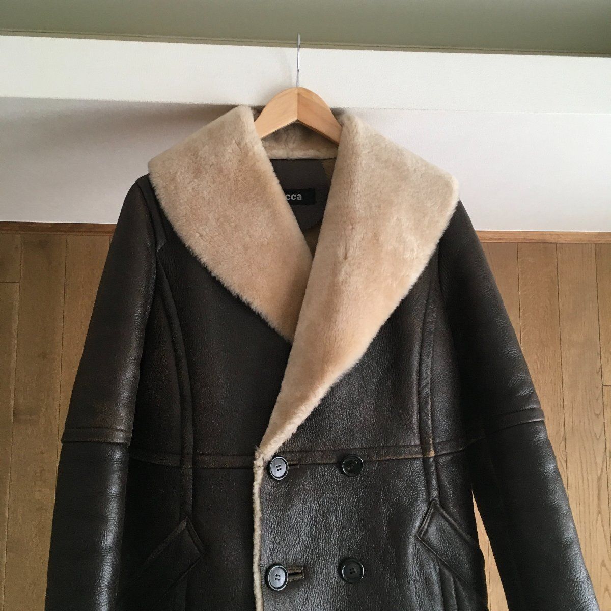 美品 ZUCCaズッカ 厚手 羊革 ムートン コートS - メルカリ